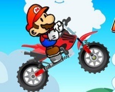 Acrobatii pe Motocicleta cu Mario