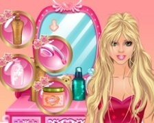 Barbie isi Ingrijeste Parul