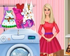 Invata sa Speli Hainele cu Barbie