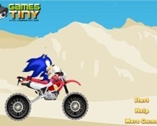 Sonic Cu Motocicleta in Desert