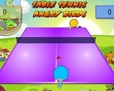 Tenis de Masa cu Angry Birds